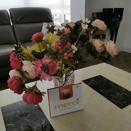 Grab House Swords Villa ภายนอก รูปภาพ