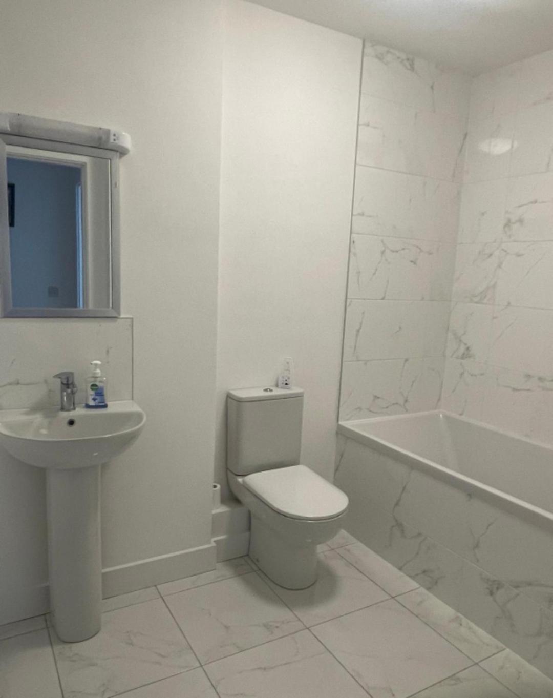 Grab House Swords Villa ภายนอก รูปภาพ